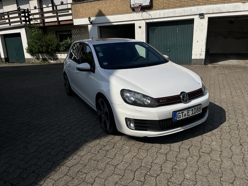Volkswagen golf gti - volkswagen,